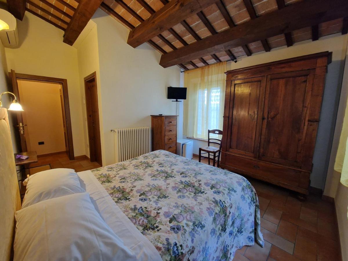 Agriturismo E Cantina La Sabbiona Faenza Exterior photo